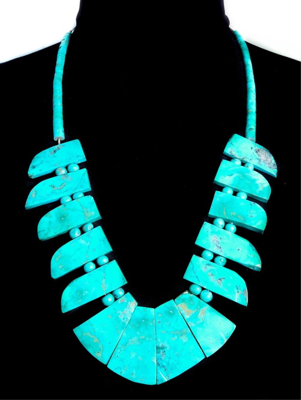 Appraisal: SANTO DOMINGO TURQUOISE NECKLACE W HEISHI BEADSPossibly old pawn Santo