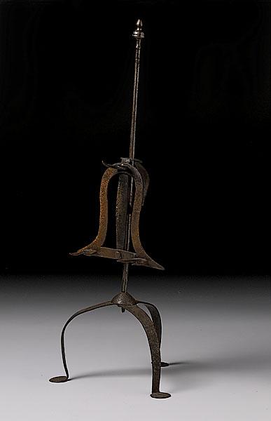 Appraisal: TH-CENTURY TRIPOD BASE ROASTING STAND English or American in wrought