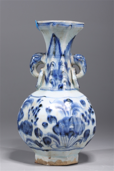 Appraisal: Chinese blue and white porcelain faceted vase with molded handles