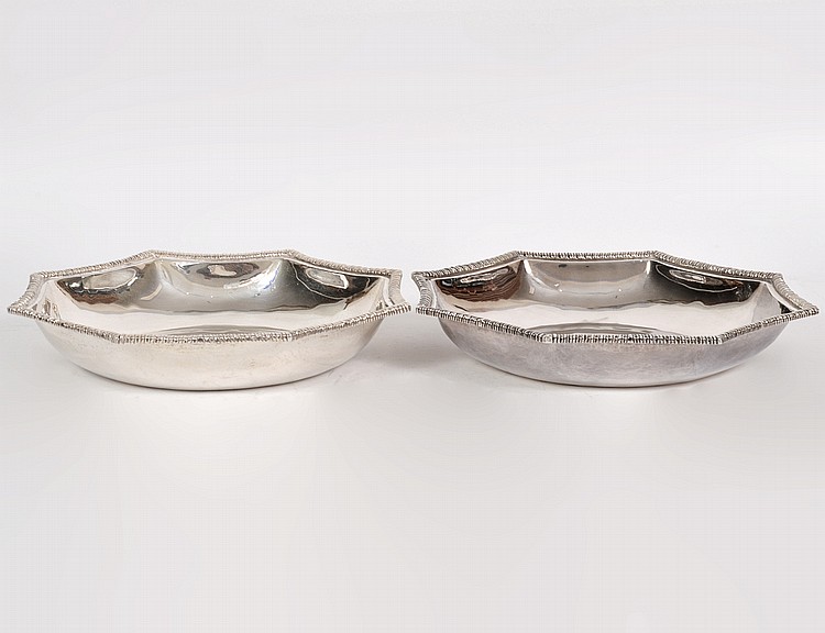 Appraisal: PAIR OF MEXICAN ORTEGA STERLING SILVER BOWLS th Century Marked