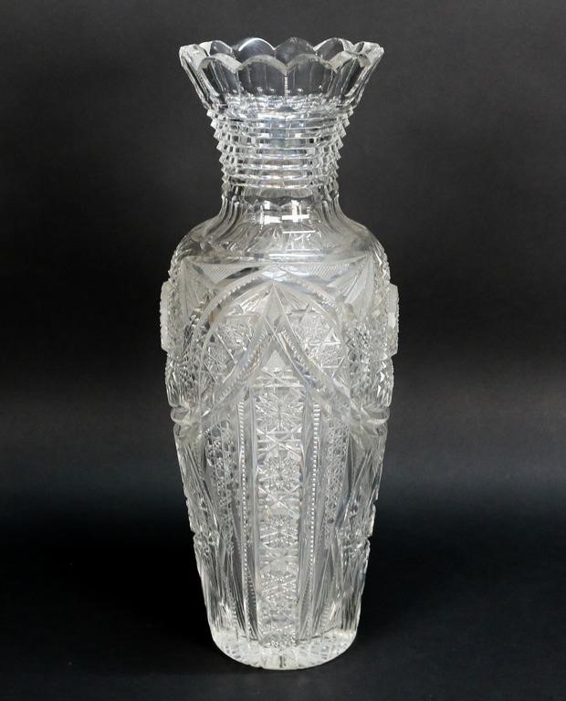 Appraisal: AMERICAN BRILLIANT CUT GLASS VASECut glass vase with hobstar and