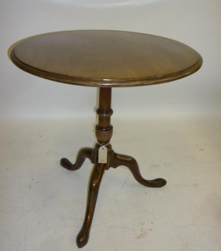 Appraisal: A GEORGE III MAHOGANY TRIPOD TABLE th century the moulded