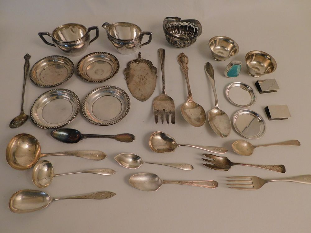 Appraisal: LOT OF MISCELLANEOUS SILVER ITEMS Lot of assorted sterling silver