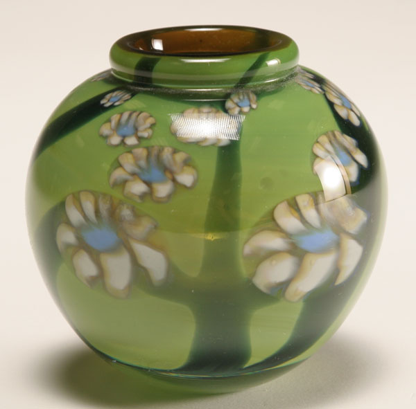 Appraisal: Mark Peiser American Studio glass vase Green bulbous paperweight vase