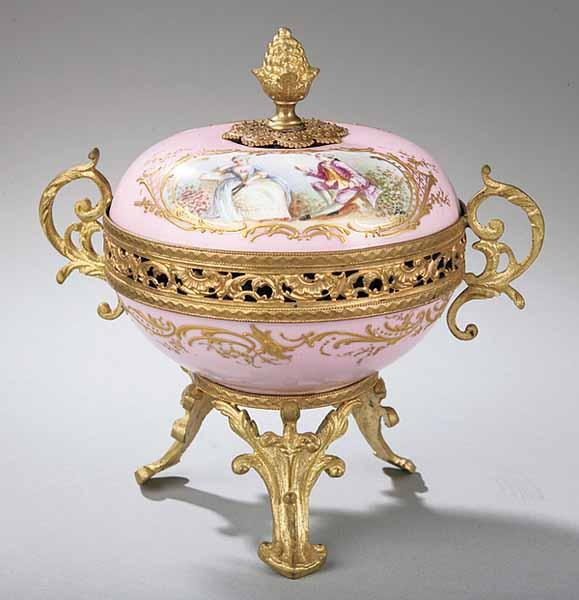 Appraisal: A S vres Rose Pompadour Porcelain Covered Potpourri with Gilt