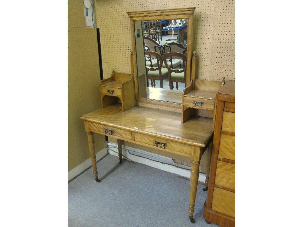 Appraisal: Victorian satin birch dressing table