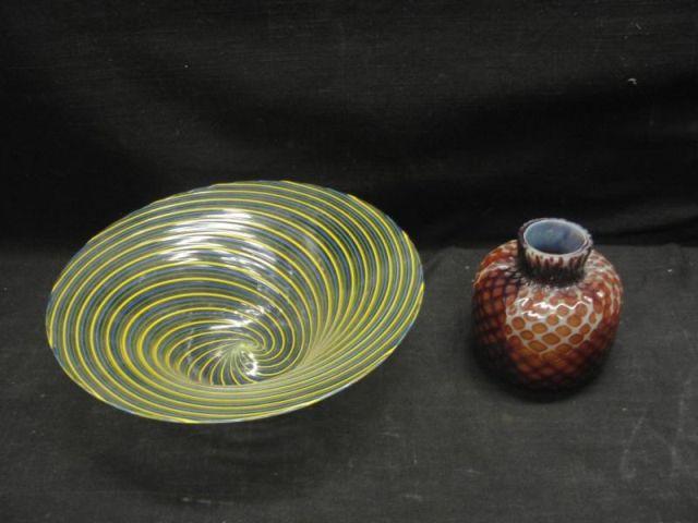 Appraisal: Pieces of Art Glass A bowl and a vase From