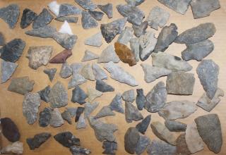 Appraisal: Vermont prehistoric lithic artifacts arrowheads points- some damaged- approximately pcs