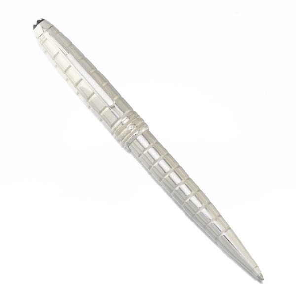 Appraisal: MONTBLANC SOLITAIRE PLATINUM FACET COLLECTION CLASSIQUE ROLLERBALL PEN Rectangular facets