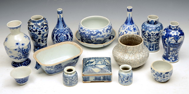 Appraisal: A COLLECTION OF CHINESE AND JAPANESE CERAMICS to include th