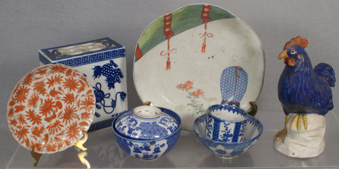 Appraisal: Assorted lot of Oriental porcelains to include a Chinese blue