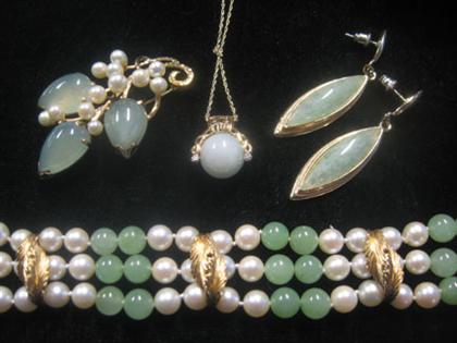 Appraisal: Group of hard stone jewelry Matching set of jade-like and