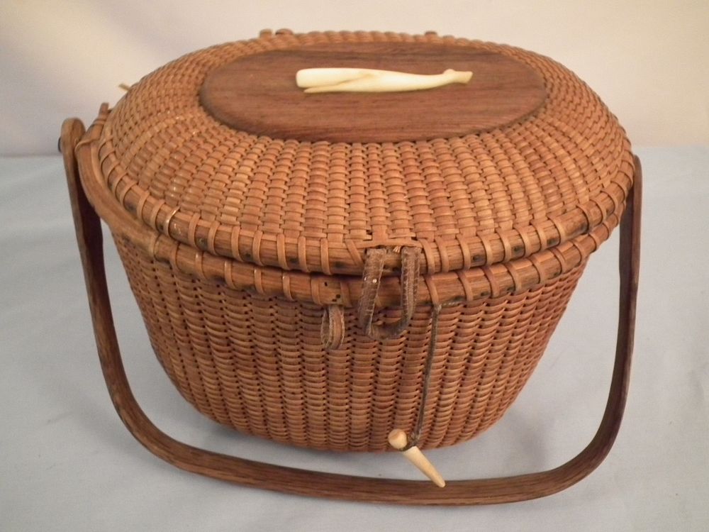 Appraisal: BOYER NANTUCKET BASKET PURSE Vintage Nantucket basket purse signed Boyer