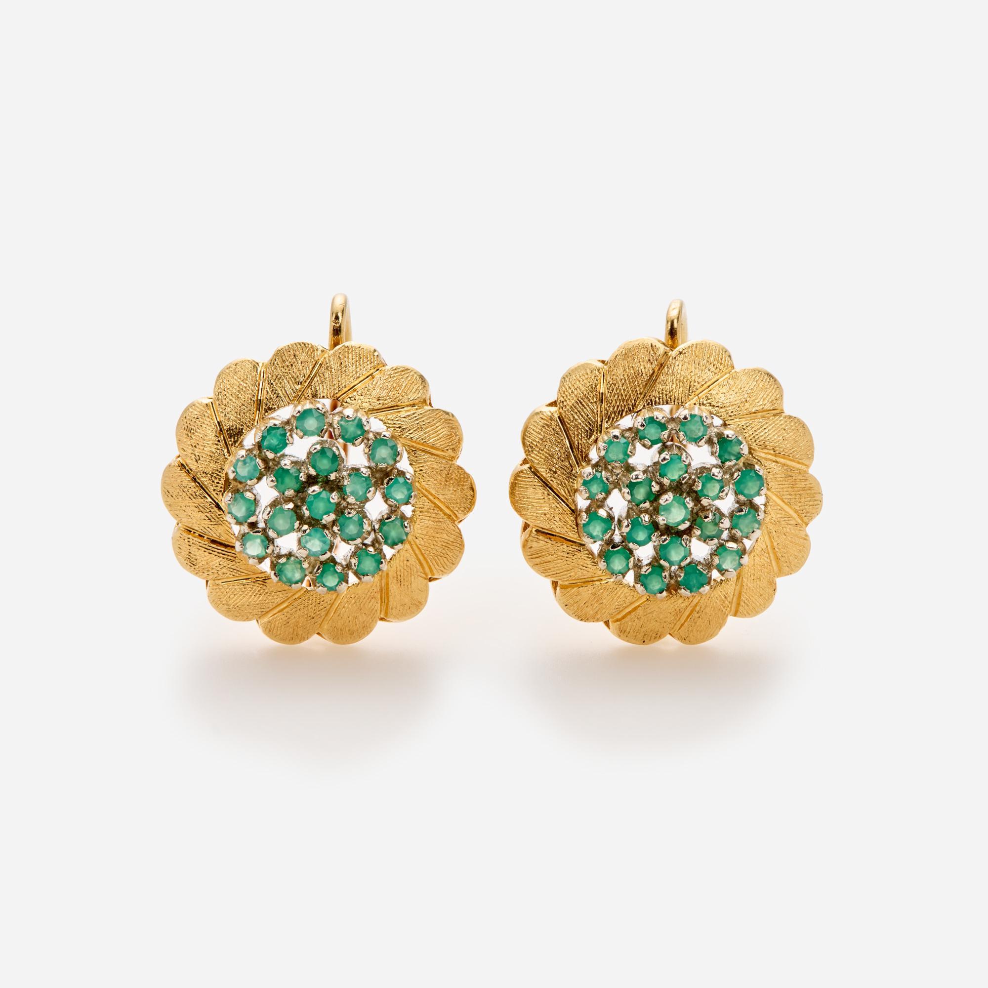 Appraisal: GREEN CHALCEDONY FLOWER EARRINGS IN K A pair of k