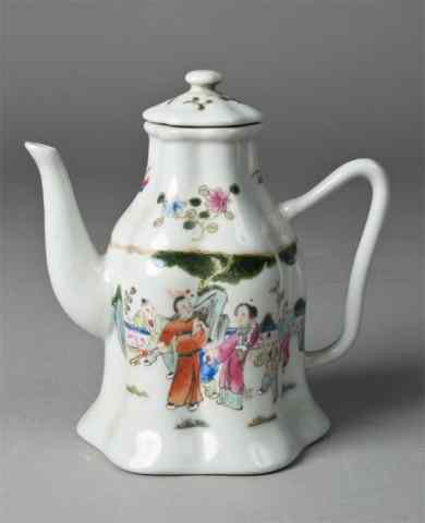 Appraisal: A Fine Chinese Famille Rose Tea PotFinely painted to depict