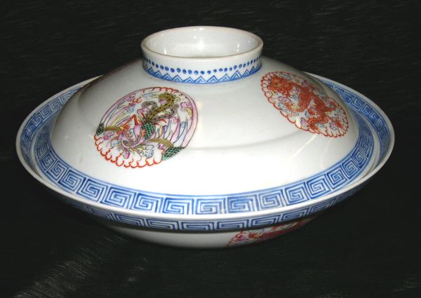 Appraisal: Tung Chih - Circular Dome-Covered Porcelain Rice Bowl in Celestial