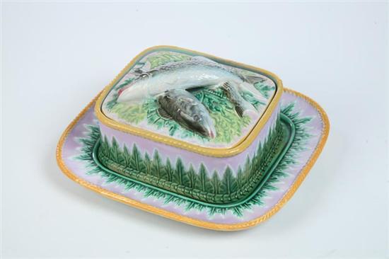 Appraisal: MAJOLICA SARDINE BOX English nd half- th century Lidded pink