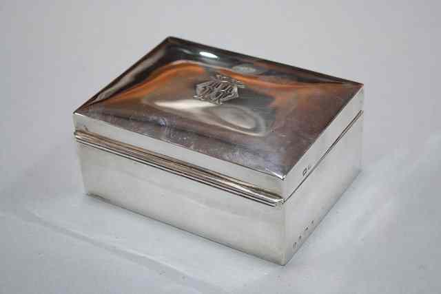 Appraisal: A RECTANGULAR CEDAR LINER CIGARETTE BOX wide by William Hutton