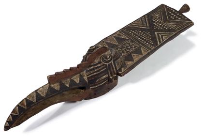 Appraisal: Polynesian carved wood tribal bird maskCarved to show geometric patterns