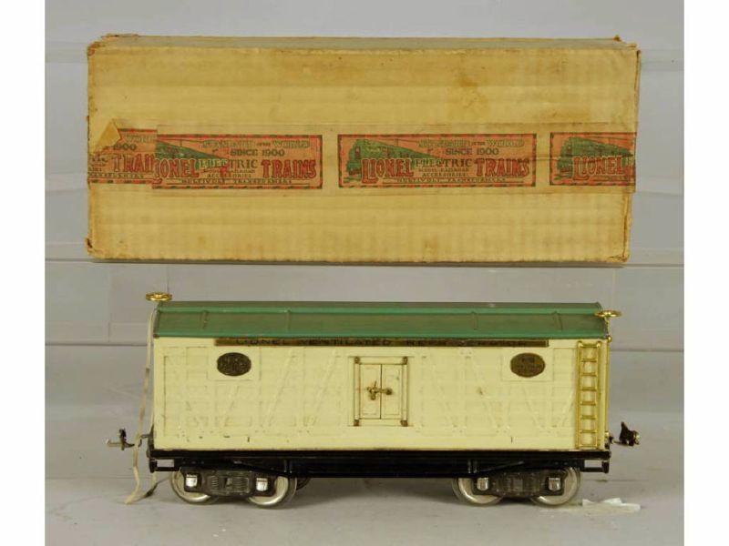 Appraisal: Lionel Standard Gauge Tinplate R Refrigerator Description Moderate overall wear