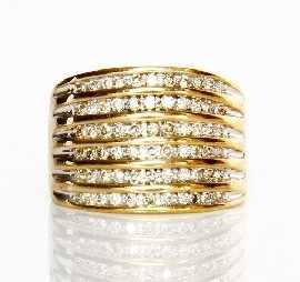 Appraisal: A ct gold round brilliant cut diamond set dress ring