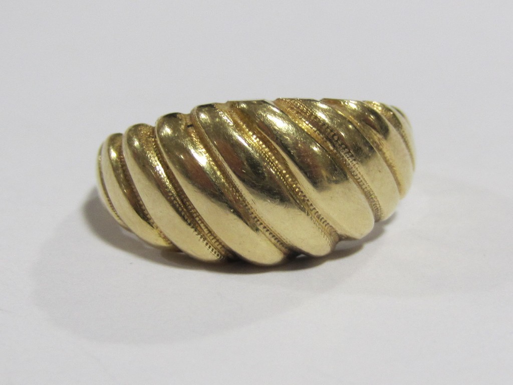 Appraisal: Yellow metal dress ring Approximately gms