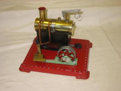 Appraisal: A Mamod stationary steam engine on red base wide G