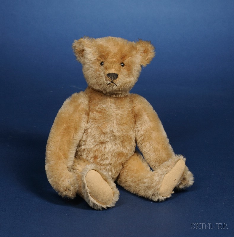 Appraisal: Small Steiff Blonde Mohair Teddy Bear c with shoe button