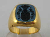 Appraisal: A yellow metal tests carat gold signet ring with intaglio