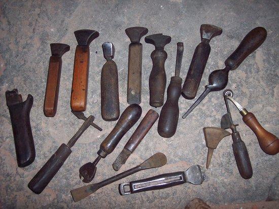 Appraisal: A quantity of glazing irons including named examples