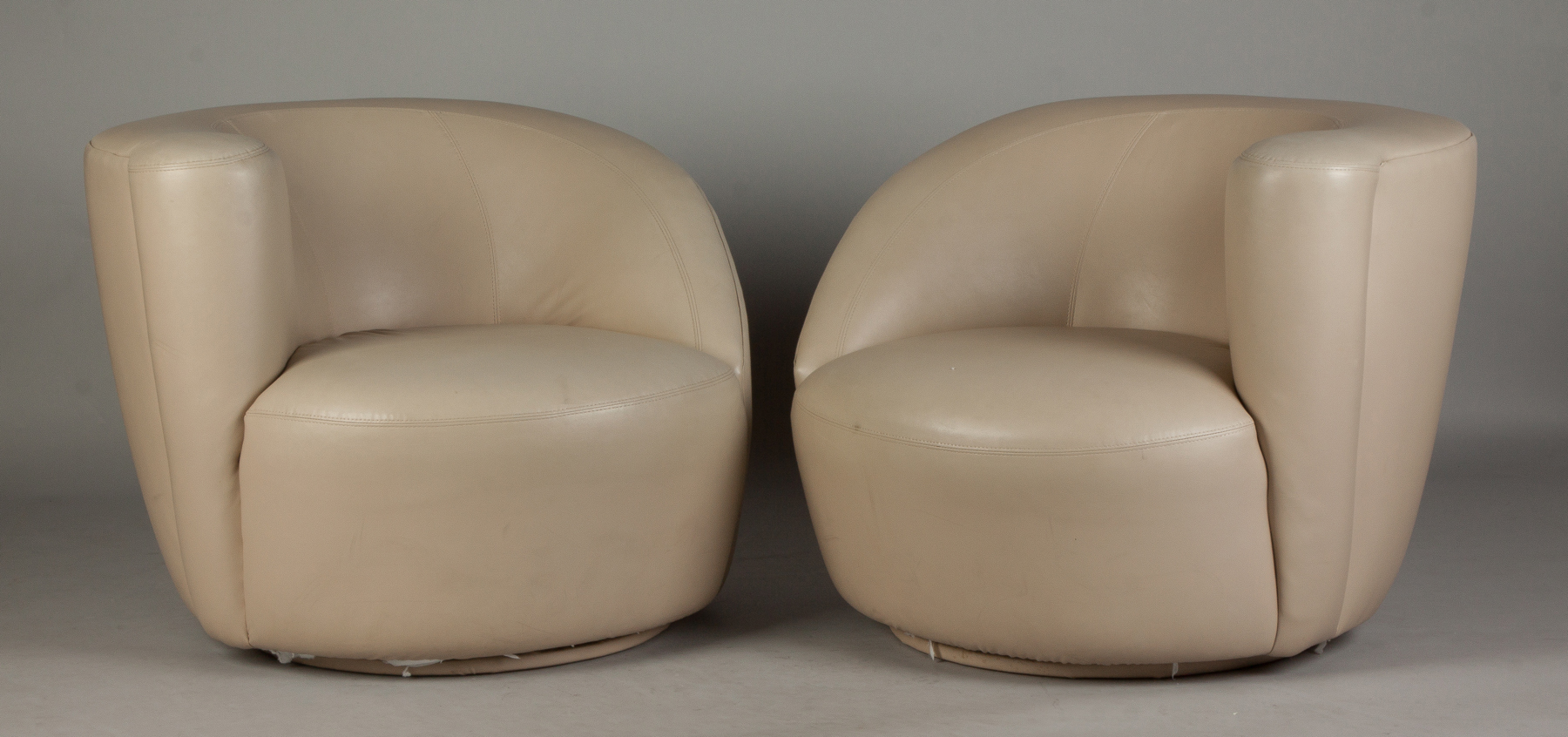 Appraisal: Vladimir Kagan American Pair of Nautilus Swivel Chairs th century