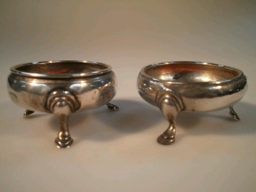 Appraisal: A pair of George III silver cauldron salts London