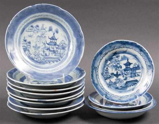 Appraisal: Assembled set of Chinese Export Canton porcelain luncheon plates and