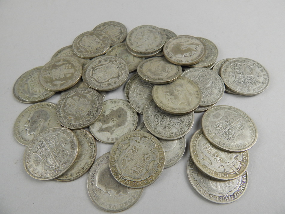 Appraisal: A large quantity of silver half crowns mainly George V