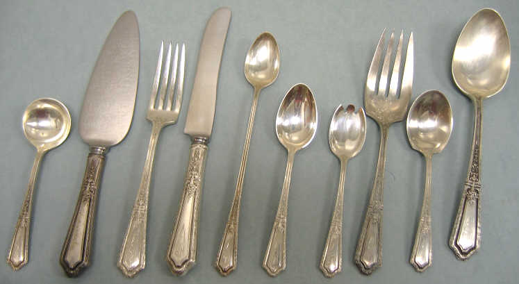 Appraisal: TOWLE STERLING SILVER D'ORLEANS FLATWARE Partial set comprising six dinner