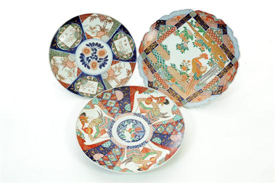 Appraisal: THREE IMARI CHARGERS Japan early th century Hand decorated with