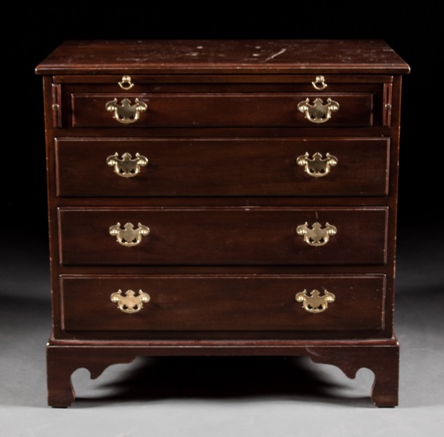 Appraisal: Kittinger Georgian style mahogany bachelor's chest second half- th century