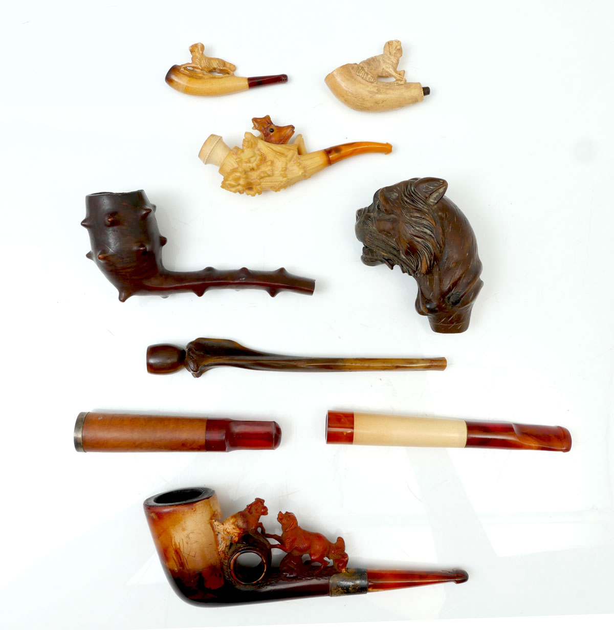 Appraisal: LOT OF MEERSCHAUM PIPES Meerschaum cheroot holder of deer head