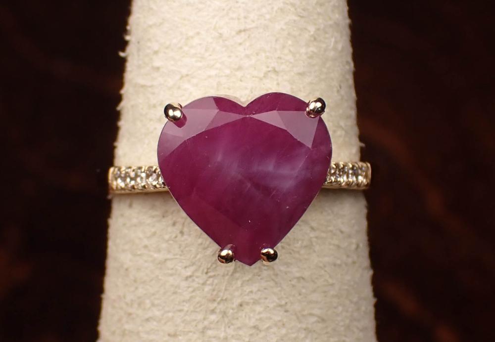 Appraisal: RUBY DIAMOND AND FOURTEEN KARAT GOLD RING The K yellow