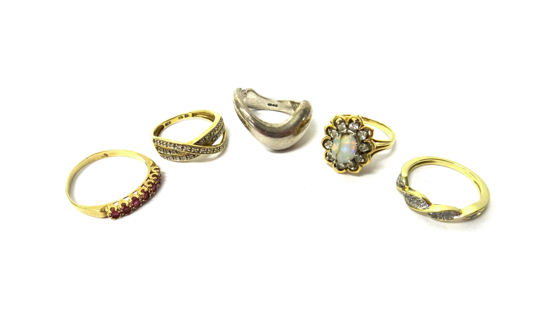 Appraisal: A ct gold and diamond set ring in a three