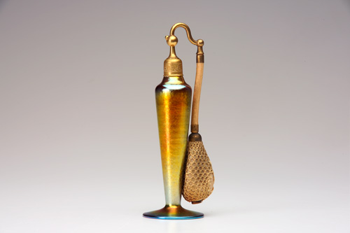 Appraisal: DEVILBISS Perfume atomizer in Steuben gold aurene art glass c