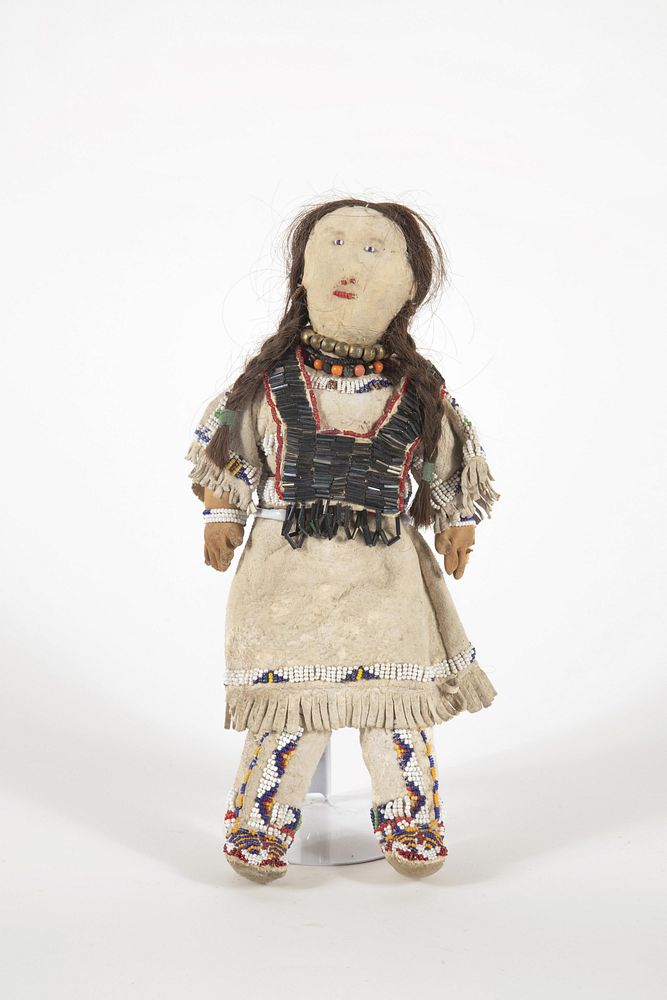 Appraisal: Oglala Sioux Beaded Doll ca Oglala Sioux Beaded Doll ca