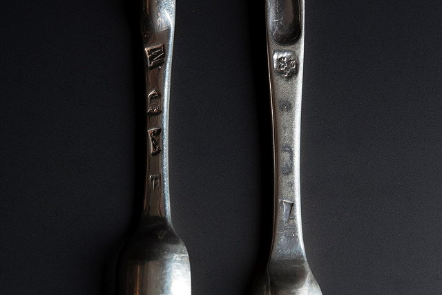 Appraisal: A SILVER DOUBLE SIDED MARROW SCOOP with rat tail decoration