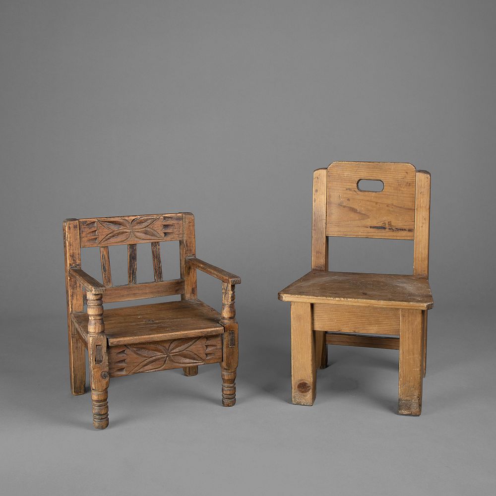 Appraisal: New Mexico Group of Two Children's Chairs Early th Century