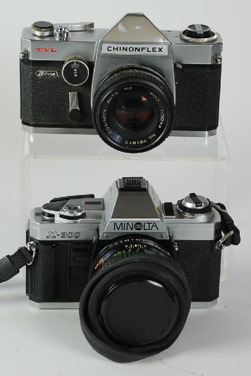 Appraisal: MINOLTA X- mm SLR camera Minolta mm lens and carrying