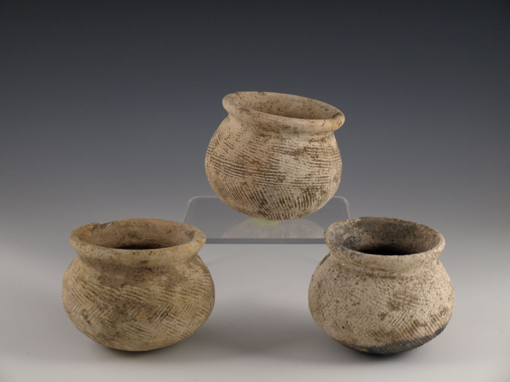 Appraisal: Three Small Thai Ban Chiang Pots ca - BC averaging