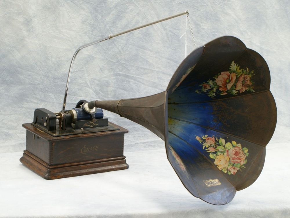 Appraisal: Edison Standard Combination cylinder phonograph with panel painted horn paint