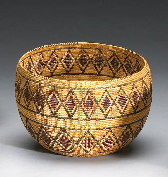 Appraisal: A Yokut polychrome basket Decorated with two similar rattlesnake band