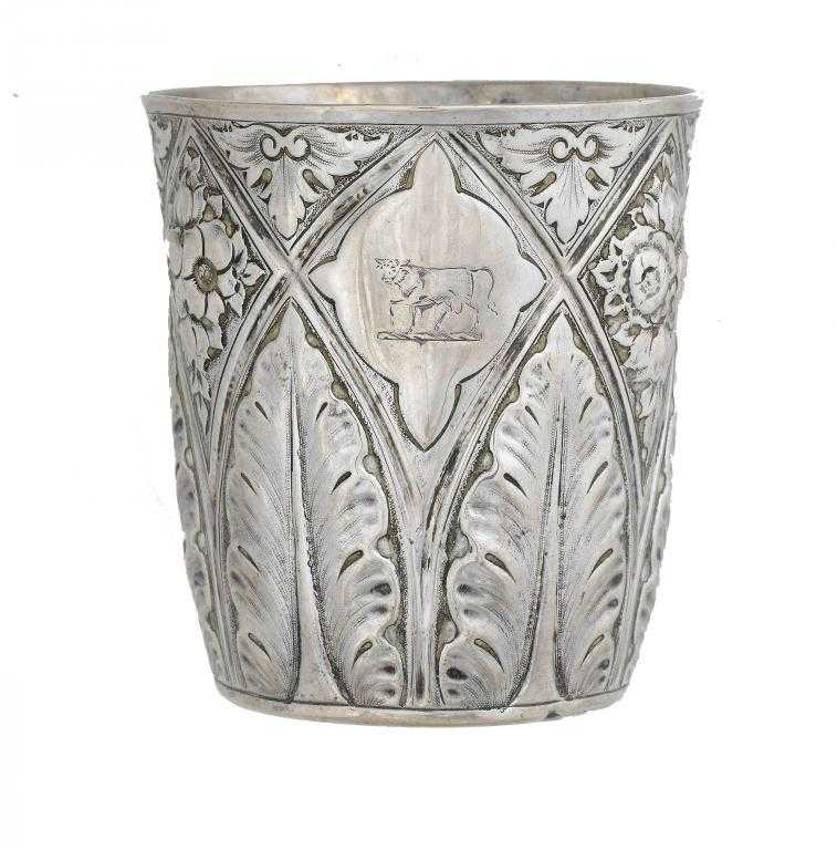 Appraisal: AN IRISH PROVINCIAL GEORGE III BEAKER later chased with kite