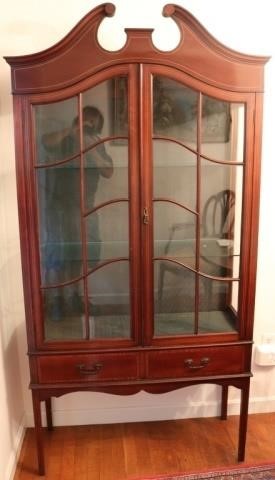 Appraisal: EDWARDIAN MAHOGANY DOOR CHINA CABINET WITHBROKEN ARCH PEDIMENT LINE INLAY